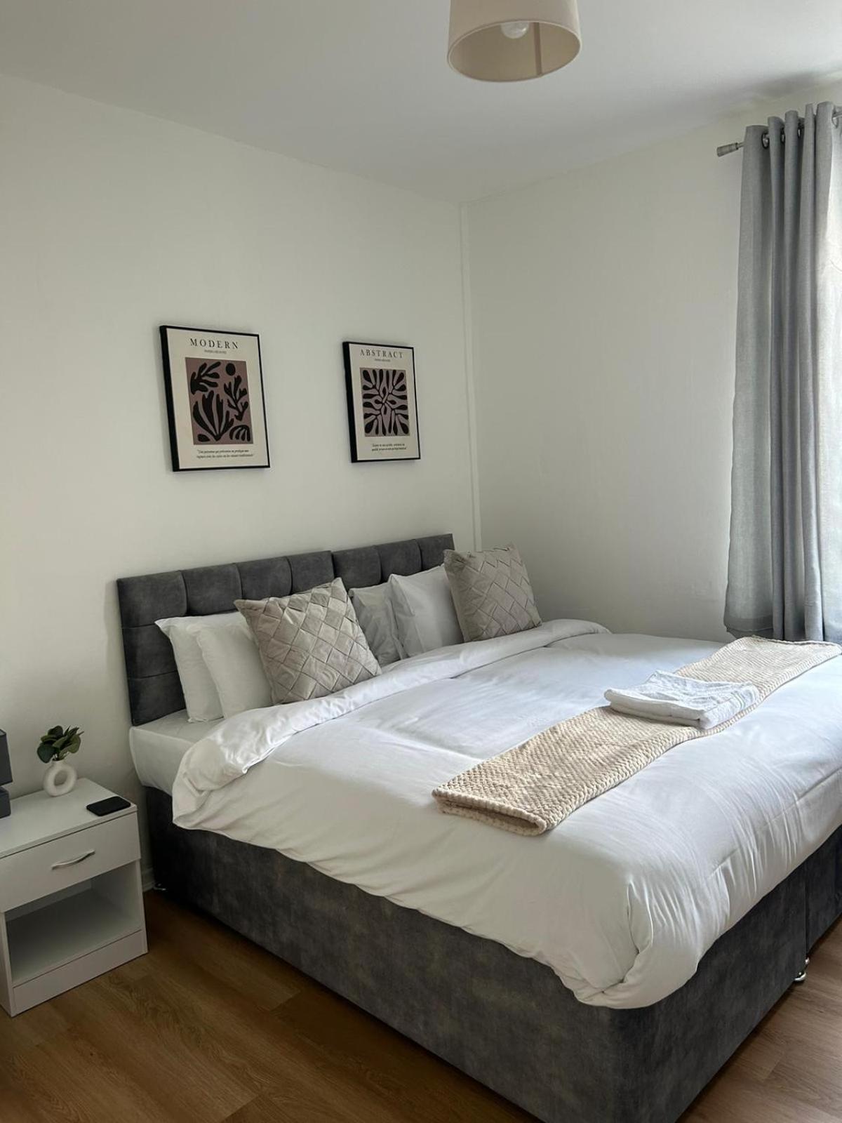 Mideyah Stays - 3 Bed Comfy House カーディフ エクステリア 写真