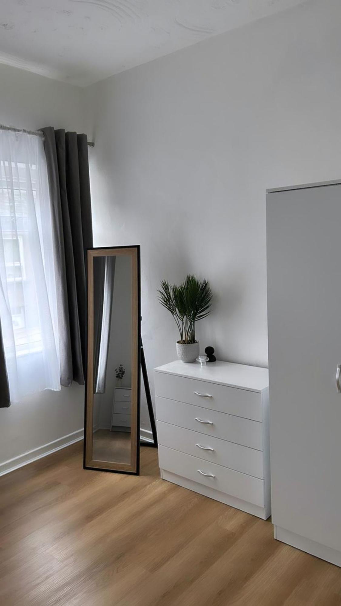 Mideyah Stays - 3 Bed Comfy House カーディフ エクステリア 写真